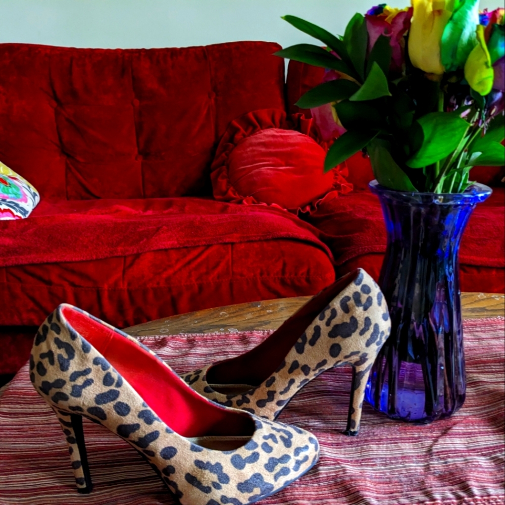 Christian Siriano Leopard Print Microsuede Heels sz 6 - amazingly comfortable!